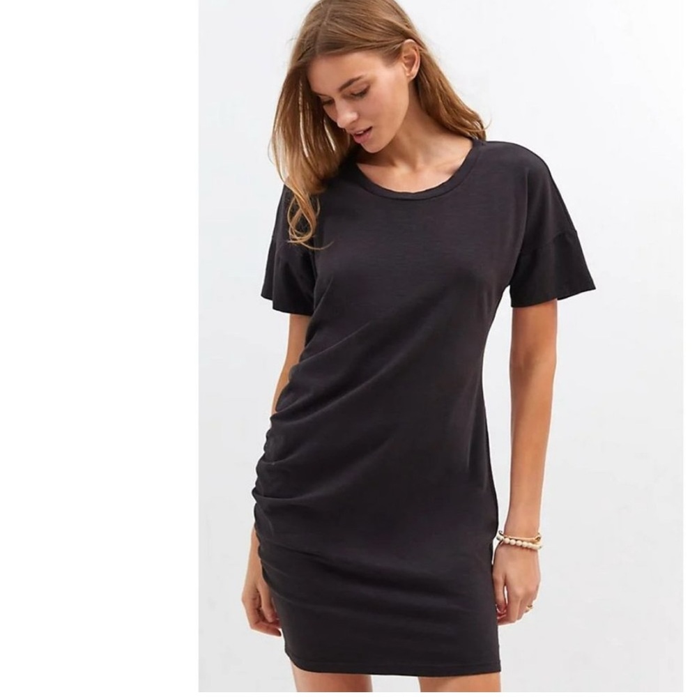 SUNDRY ANTHROPOLOGIE Black Ruched Short Sleeve
Cotton Shirt Dress